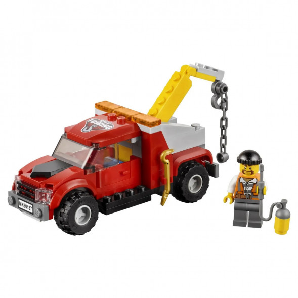 Конструктор LEGO City Police 60137 Побег на буксировщике в Новокузнецке