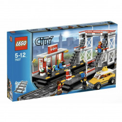 Конструктор LEGO City 7937 Железнодорожная станция