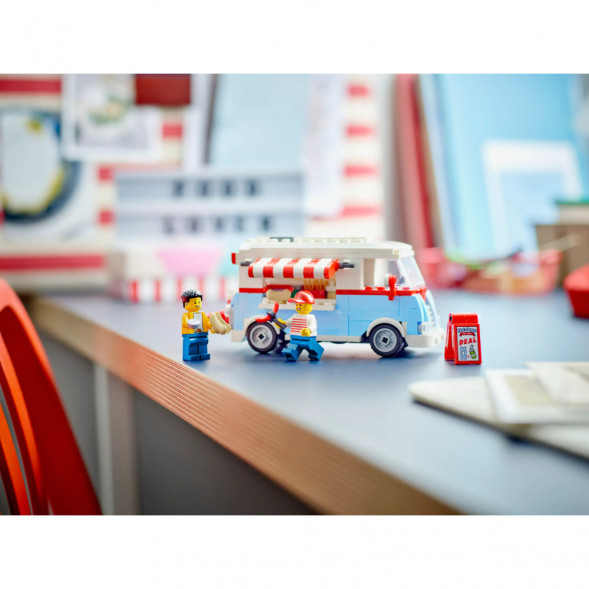Конструктор LEGO Icons 40681 Ретро фуд трак в Новокузнецке